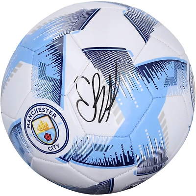 Ballon de football gris clair autographié par Erling Haaland (Manchester City), logo du club