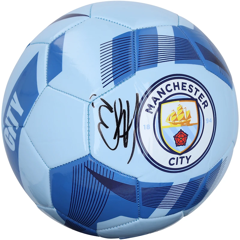 Ballon de football dédicacé par Erling Haaland Manchester City avec logo du club bleu ciel