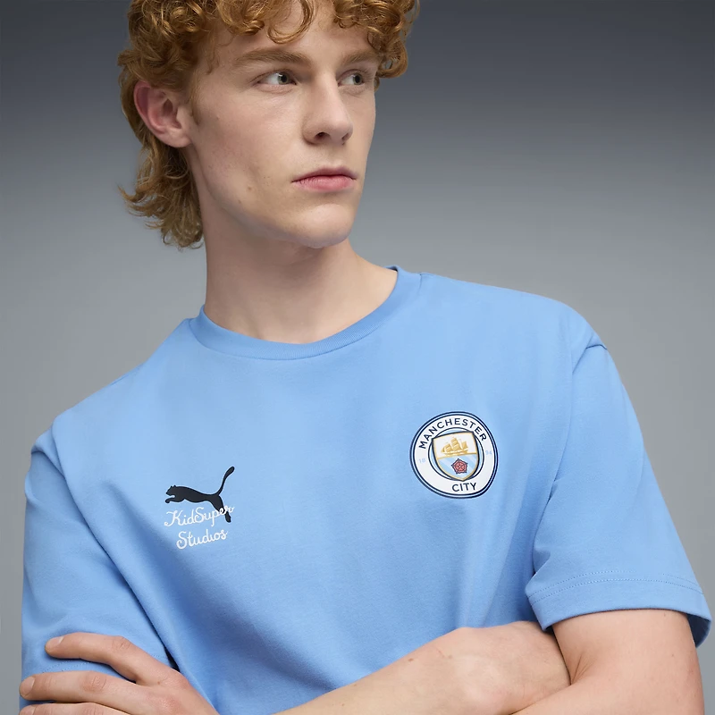 T-shirt graphique Puma x KidSuper bleu clair pour homme, Coupe du Monde des Clubs de la FIFA 2025 Manchester City