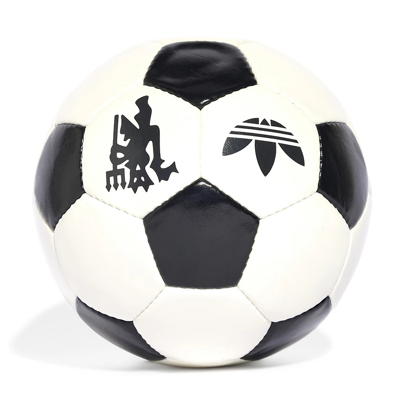 adidas Originals Manchester United Lifestyler Club Soccer Ball