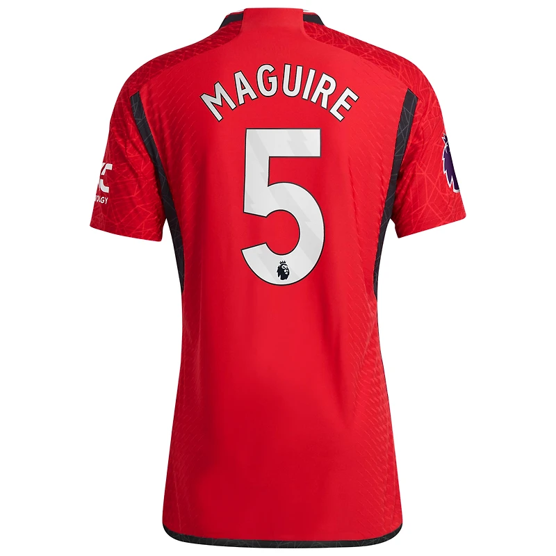 Maillot de joueur authentique adidas Harry Maguire rouge Manchester United 2023/24 domicile pour homme