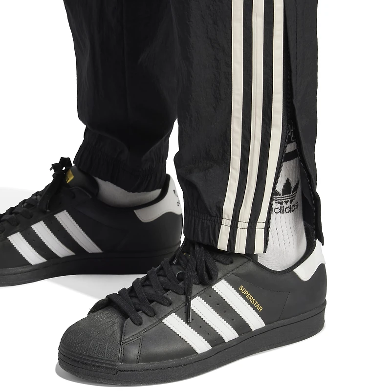 Pantalon de survêtement adidas Originals noir Manchester United Lifestyle pour homme