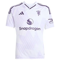 Youth adidas Bruno Fernandes White Manchester United 2025/26 Away Replica Player Jersey