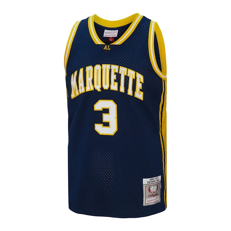 Maillot Swingman de joueur Mitchell & Ness Dwyane Wade Navy Marquette Golden Eagles 2002/03 pour hommes