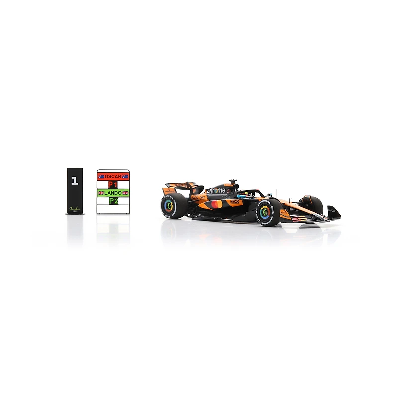 Spark Models Oscar Piastri McLaren F1 Team 2025 Australian Grand Prix #81 1:43 Scale Die-Cast Car