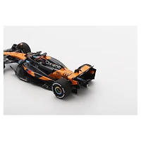 Spark Models Oscar Piastri McLaren F1 Team 2025 Australian Grand Prix #81 1:43 Scale Die-Cast Car