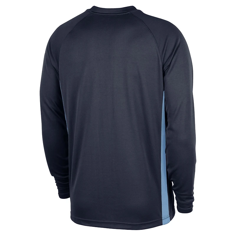 Maillot de tir Nike bleu marine Memphis Grizzlies 2025/26 Authentic Pre-Game Legend Dri-FIT à manches longues pour homme