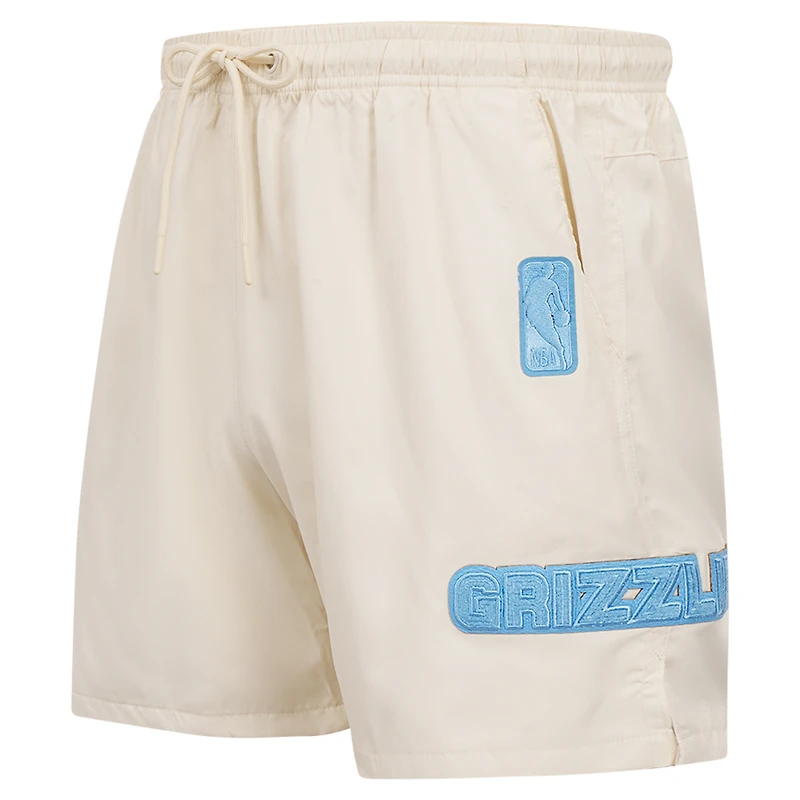 Short tissé triple ton sur Pro Standard pour hommes, crème Memphis Grizzlies