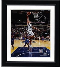 Photographie autographiée de Mike Miller des Memphis Grizzlies contre les New York Knicks, 8" x 10"
