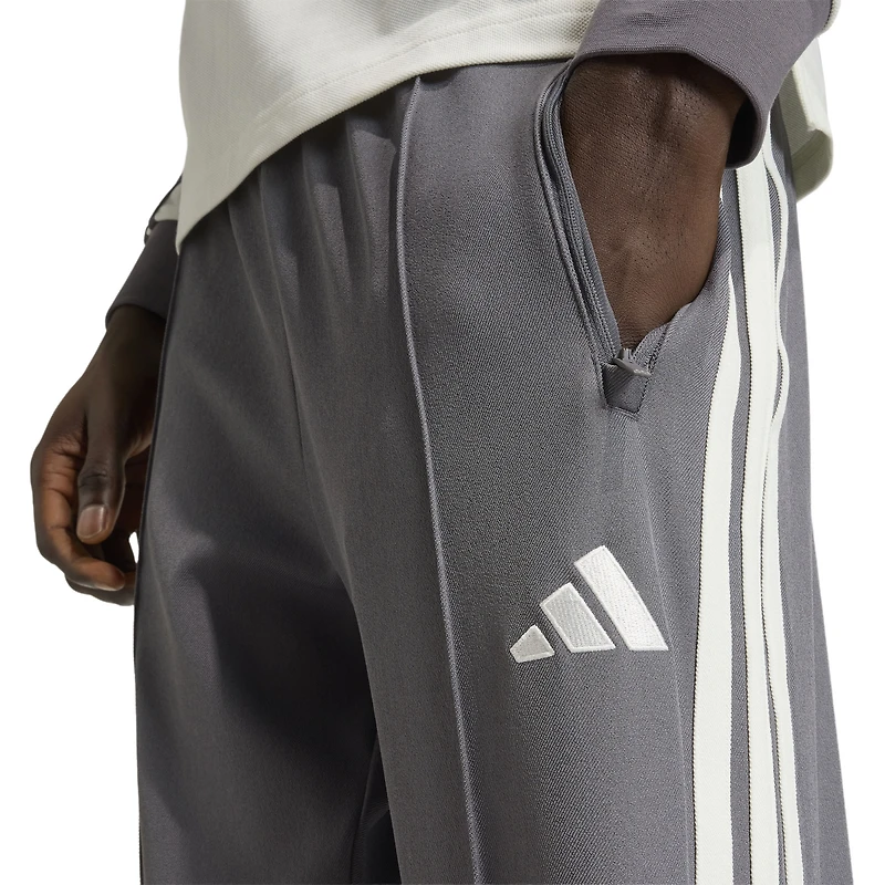 Pantalon de survêtement adidas Icon Mercedes-AMG Petronas F1 Team Silver Arrows gris pour homme