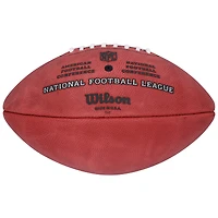 Ballon de football Wilson Duke en couleur, autographié par Dan Marino (Miami Dolphins), avec les inscriptions « HOF 05 » et « 84 MVP ».