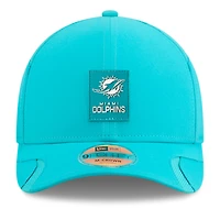 Casquette ajustable New Era Aqua Miami Dolphins 2025 Sideline M-Crown 9FORTY pour homme