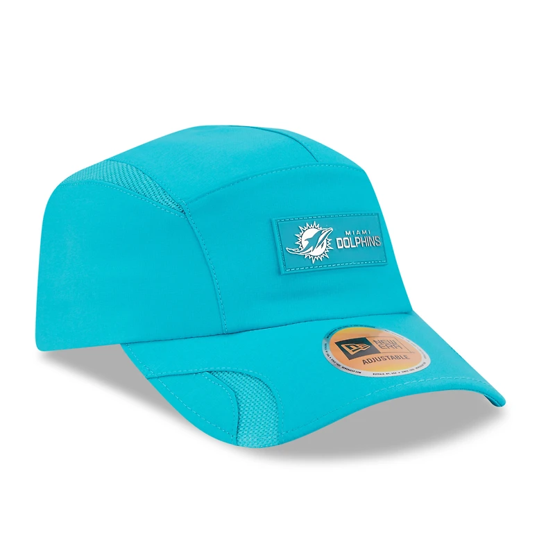 Casquette ajustable New Era Aqua Miami Dolphins 2025 Sideline Runner pour homme