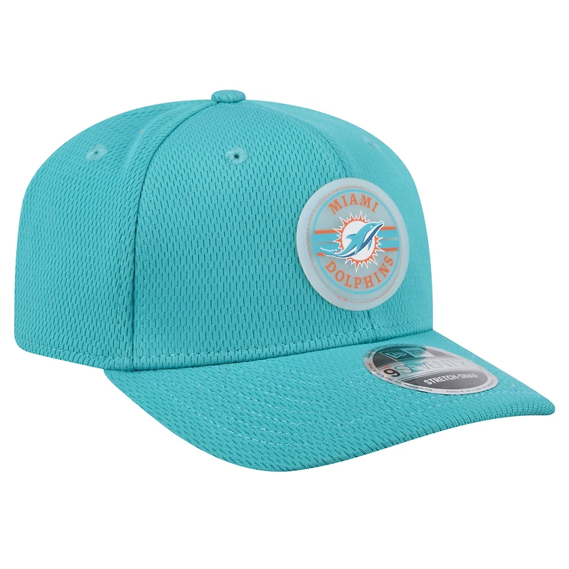 Casquette ajustable extensible à boutons-pression New Era Aqua Miami Dolphins Adventure Patched 9SEVENTY pour homme