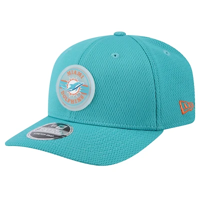 Casquette ajustable extensible à boutons-pression New Era Aqua Miami Dolphins Adventure Patched 9SEVENTY pour homme