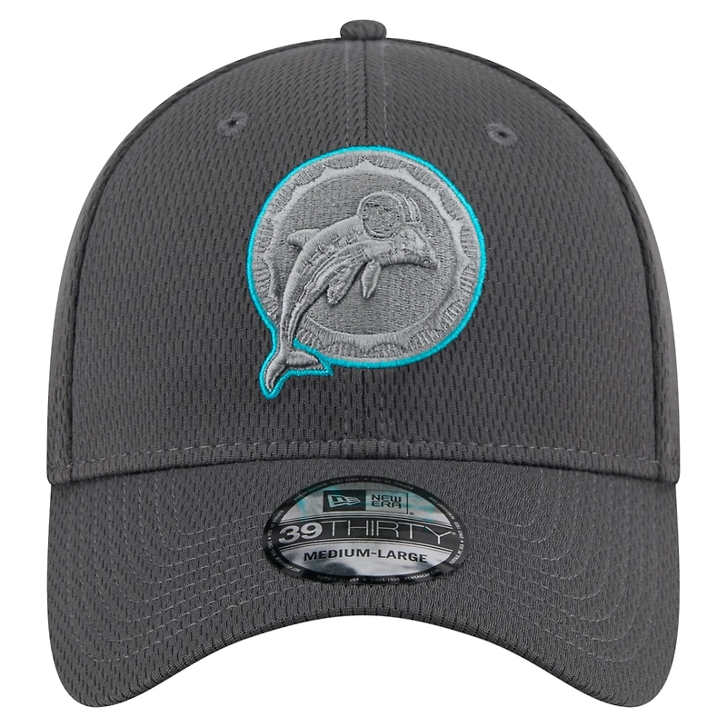 Men's New Era Graphite Miami Dolphins Throwback Logo Main 39THIRTY Flex Hat