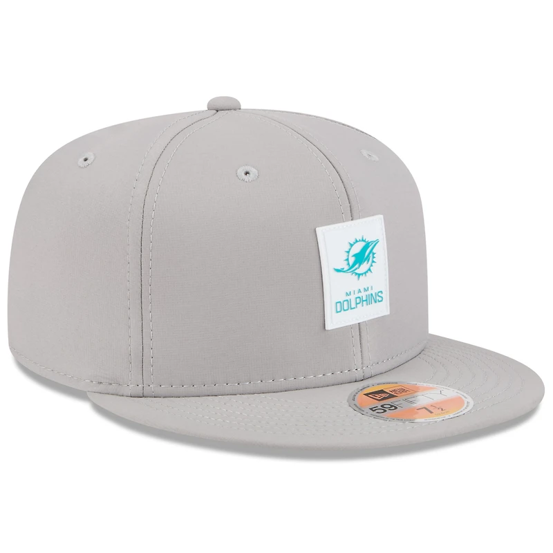 Casquette ajustée New Era grise Miami Dolphins 2025 Sideline Quill Tech 59FIFTY pour homme