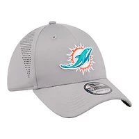 Casquette New Era Flex grise Miami Dolphins perforée pour homme 39THIRTY