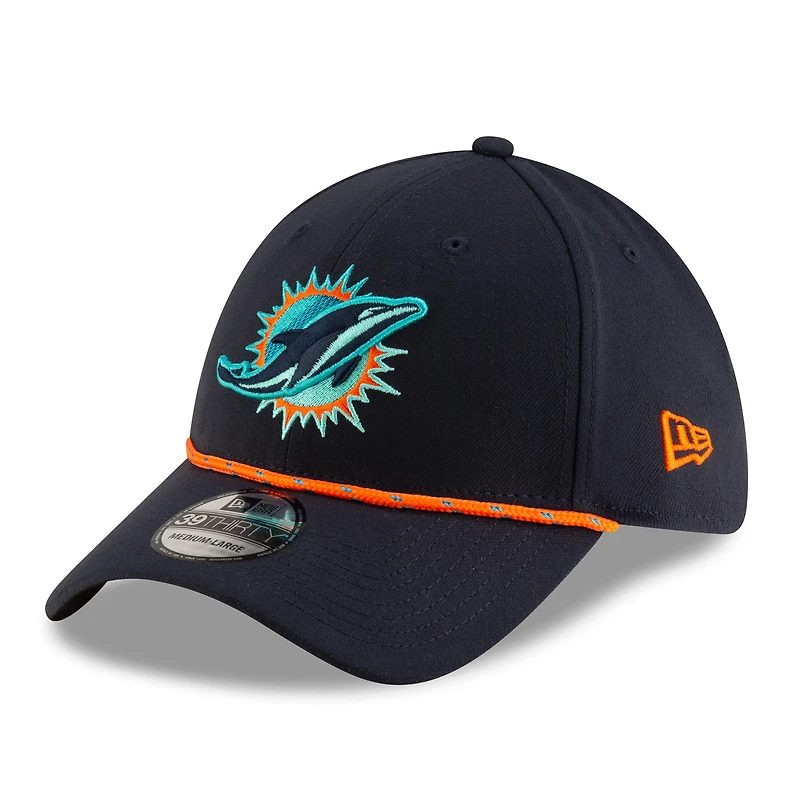 Casquette 39THIRTY Flex Sideline pour homme, bleu Pitch, collection Miami Dolphins 2025 Rivalries, New Era