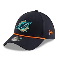 Casquette 39THIRTY Flex Sideline pour homme, bleu Pitch, collection Miami Dolphins 2025 Rivalries, New Era