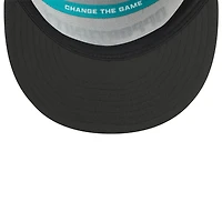 Casquette snapback New Era 9FIFTY pour homme, blanche et noire, Miami Dolphins 2025 Inspire Change, à panneaux séparés.