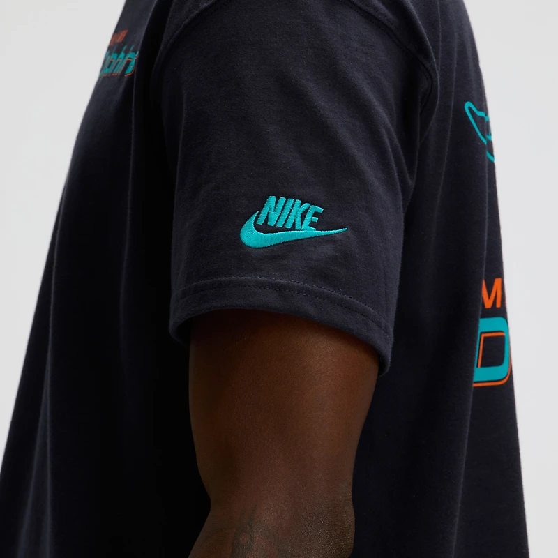 T-shirt Nike Pitch Blue pour homme, collection Rivalries 2025 des Dolphins de Miami, Essential Max90