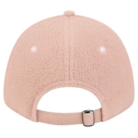 Casquette ajustable Cozy Sherpa 9FORTY rose clair pour femme New Era Miami Dolphins