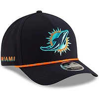 Casquette ajustable 9FORTY A-Frame pour jeunes New Era Pitch Blue Miami Dolphins 2025 Rivalries Collection