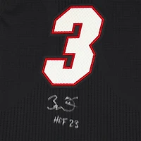 Maillot authentique noir autographié Mitchell & Ness 2012-13 de Miami Heat avec patchs et inscription « HOF 23 » de Dwyane Wade