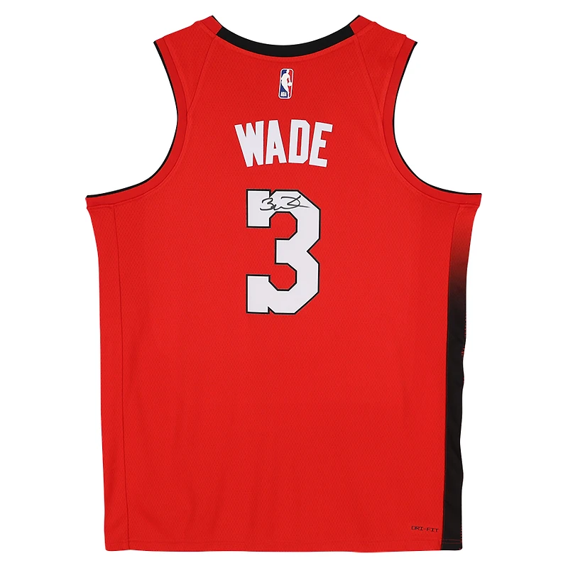 Maillot Swingman rouge dédicacé par Dwyane Wade des Miami Heat 2024-25 City Edition