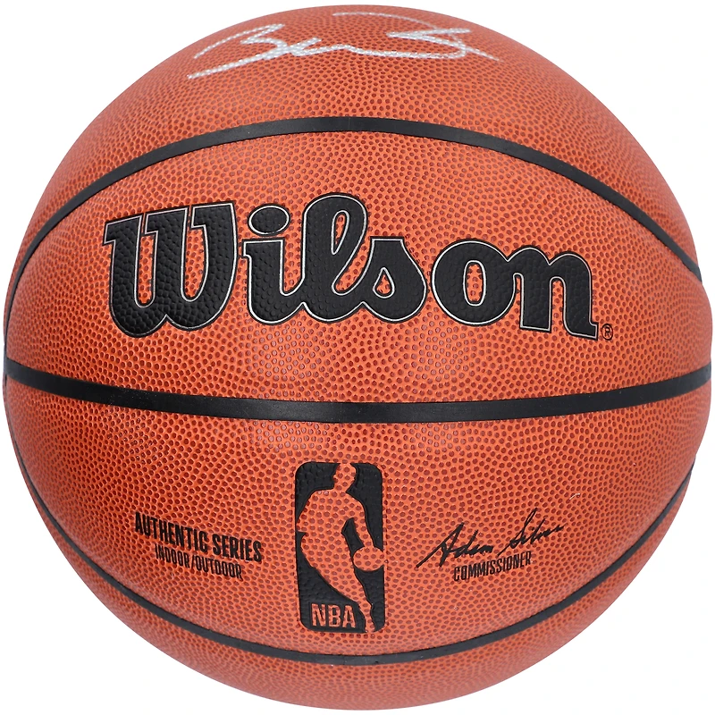 Ballon de basket-ball d'intérieur/extérieur Wilson Authentic Series autographié par Dwyane Wade Miami Heat