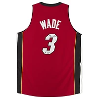 Maillot authentique dédicacé par Dwyane Wade des Miami Heat avec inscription « 06 Finals MVP »