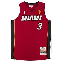 Maillot authentique dédicacé par Dwyane Wade des Miami Heat avec inscription « 06 Finals MVP »