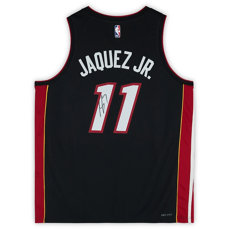 Maillot Swingman Nike Black Icon Edition autographié par Jaime Jaquez Jr. Miami Heat