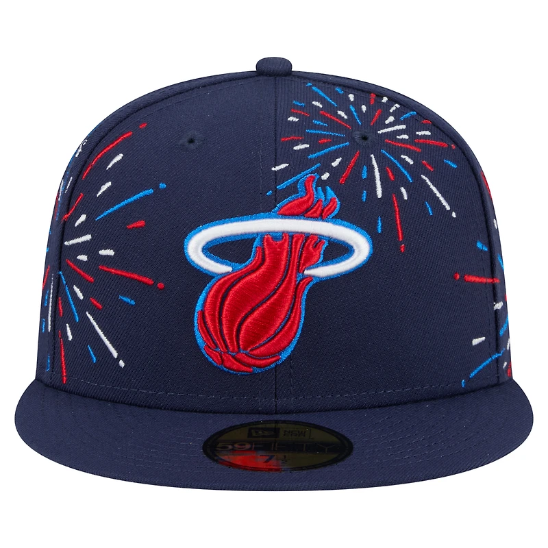 Casquette ajustée 59FIFTY Miami Heat Americana Fireworks de New Era pour homme, bleu marine