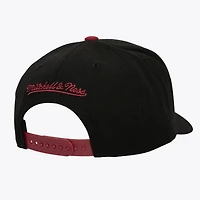 Men's Mitchell & Ness  Black Miami Heat Class Act Pro Snapback Hat
