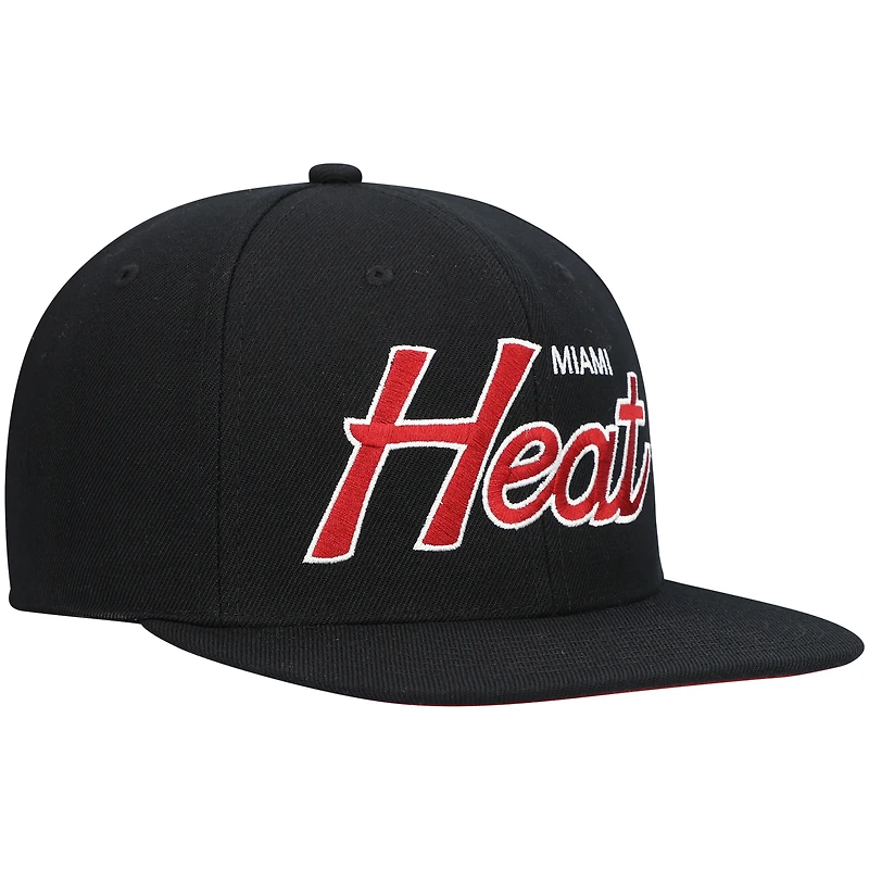 Casquette Snapback Mitchell & Ness Miami Heat Hardwood Classics Script 2.0 noire pour hommes