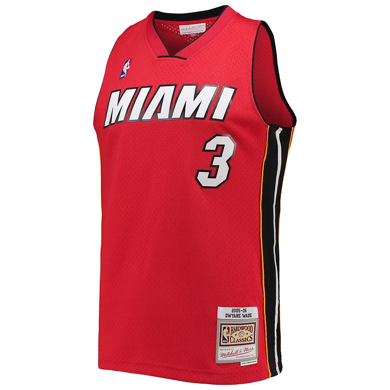 Men's Mitchell & Ness Dwyane Wade Red Miami Heat Big Tall Hardwood Classics 2005/06 Swingman Jersey