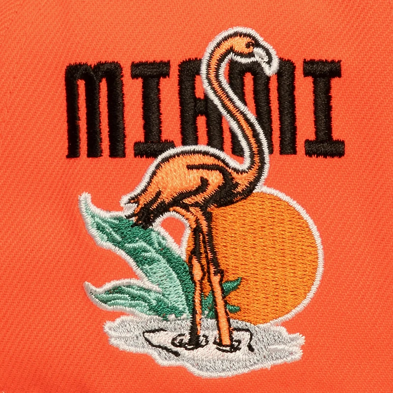 Casquette snapback Mitchell & Ness orange/noir Miami Heat In the City Pro pour homme
