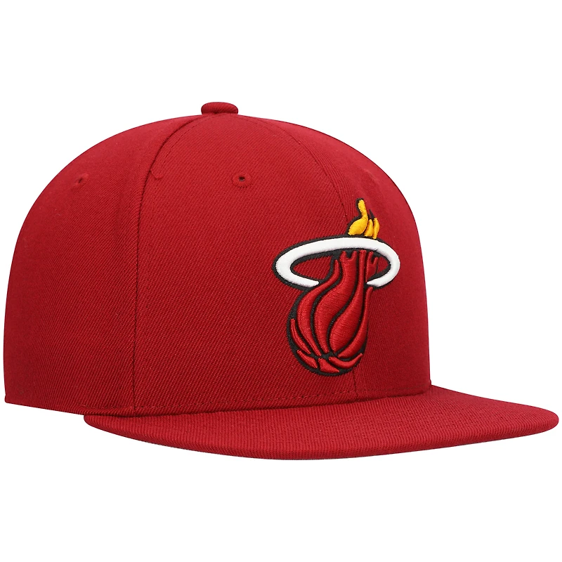 Casquette Snapback rouge Miami Heat Ground 2.0 Mitchell & Ness pour hommes