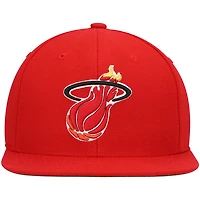 Men's Mitchell & Ness Red Miami Heat Hardwood Classics Team Ground 2.0 Snapback Hat