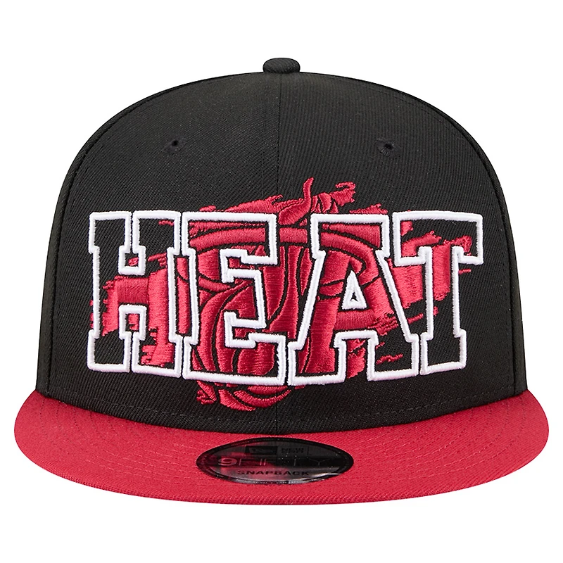 Men's New Era Black/Red Miami Heat Sport Night Splatter 2-Tone 9FIFTY Snapback Hat
