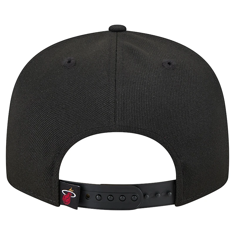 Men's New Era Black/Red Miami Heat Sport Night Splatter 2-Tone 9FIFTY Snapback Hat