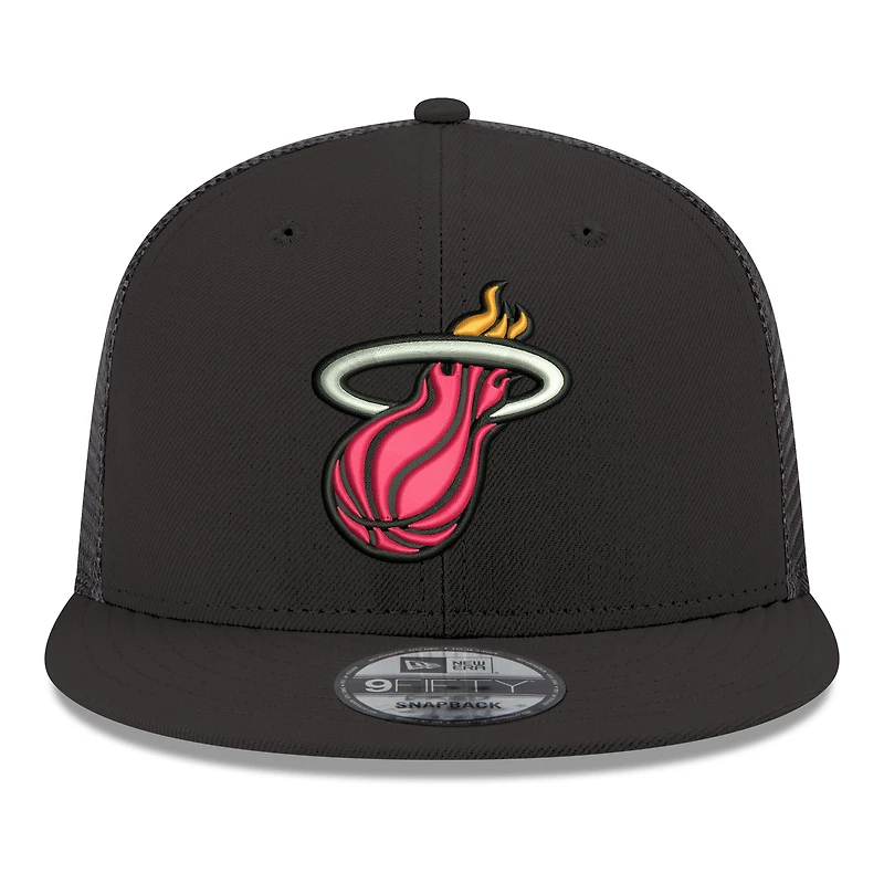 Casquette snapback New Era 9FIFTY noire pour homme, logo Miami Heat Core, maille.