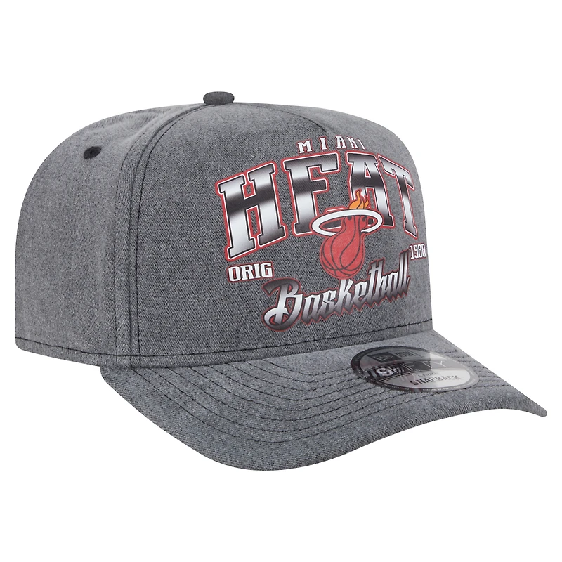 Men's New Era  Charcoal Miami Heat Throwback Washed Pre-Curved 9FIFTY Snapback Hat