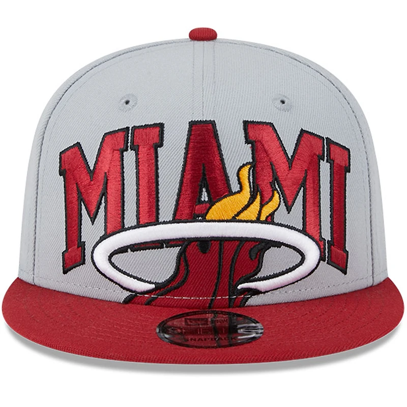 Casquette Snapback bicolore 9FIFTY Miami Heat Tip-Off New Era pour hommes, gris/rouge