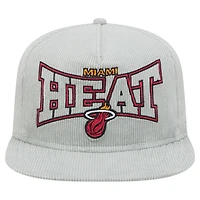 Casquette de golf snapback en velours côtelé Miami Heat gris New Era pour homme