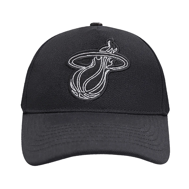 Men's Pro Standard Black Miami Heat Paint the City Pinch Front Snapback Hat