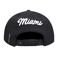 Casquette Snapback Pro Standard noire Miami Heat Paint the City Pinch Front pour hommes