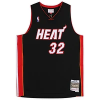 Shaquille O'Neal Miami Heat Autographed Black 2005-06 Mitchell & Ness Swingman Jersey